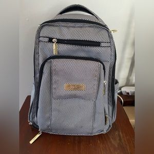 Ju-Ju-Be Be Right Back backpack diaper bag